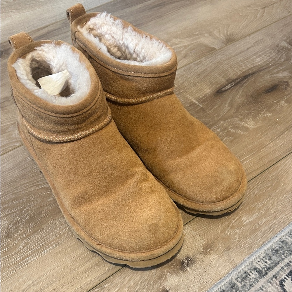 BearPaw Women's Chestnut Tan Shearling-Lined Winter Boots
